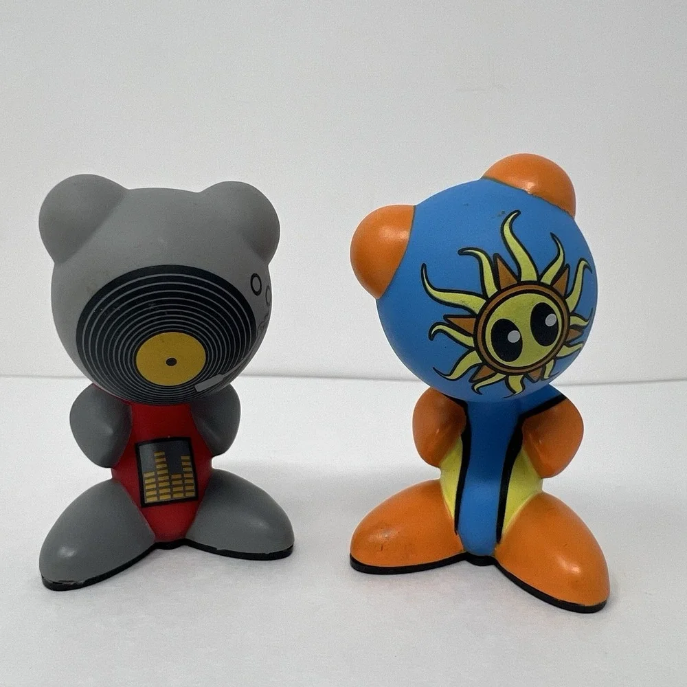UB Funkeys Figure Scratch and‎ Sol